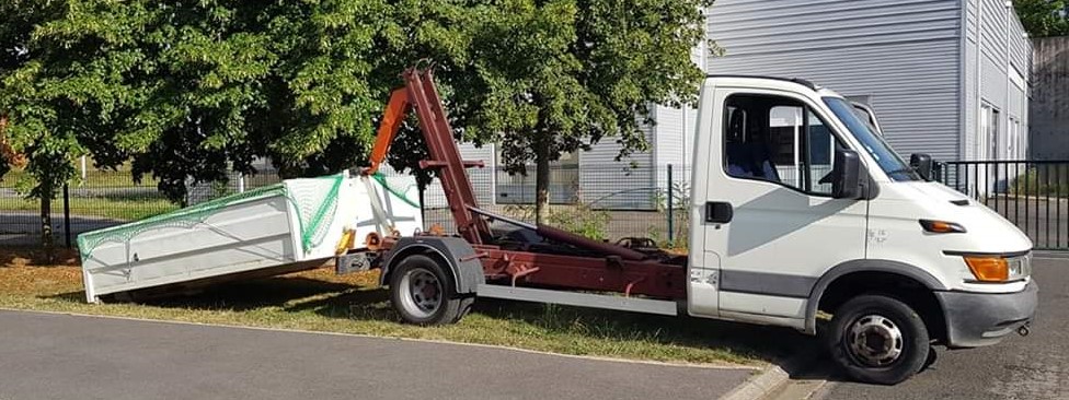 Optez pour une location de benne adaptée à vos besoins en Meurthe-et-Moselle